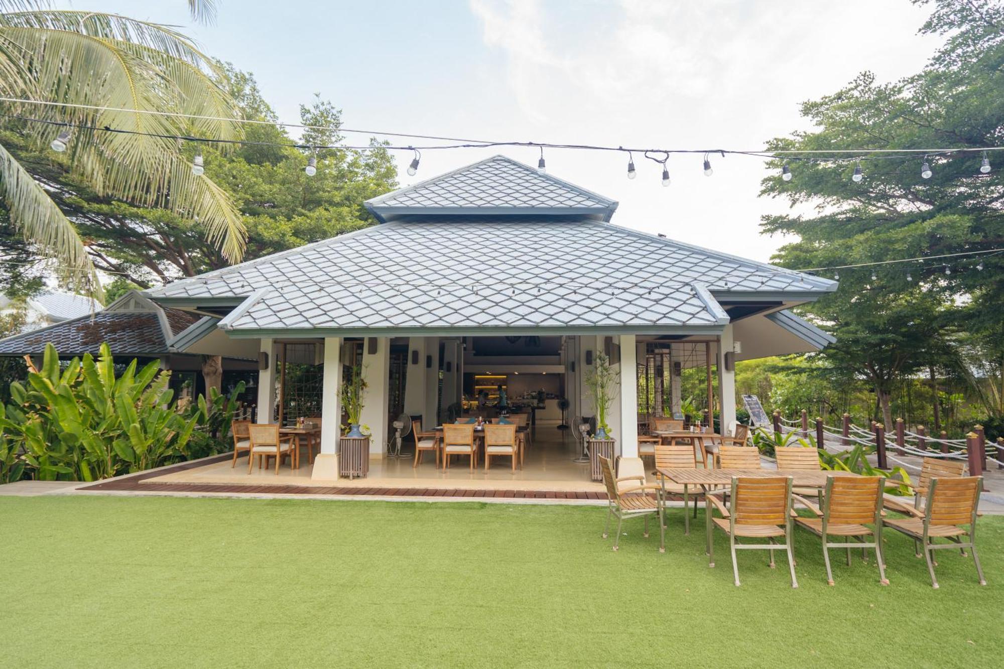 Sirarun Resort Ban Krut  Exterior photo